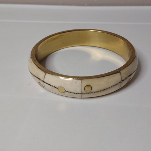Large 9 Inch Cream And Gold Tone Vintage Bangle - Picture 5 of 10